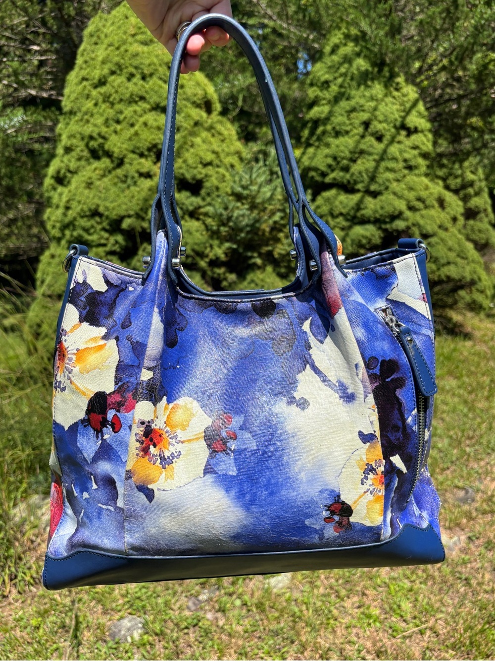 Sharif Leather Floral Crossbody Bag - Picture 3 of 17